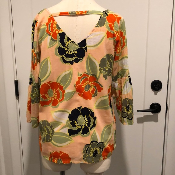 crown & ivy floral top - Picture 3 of 8